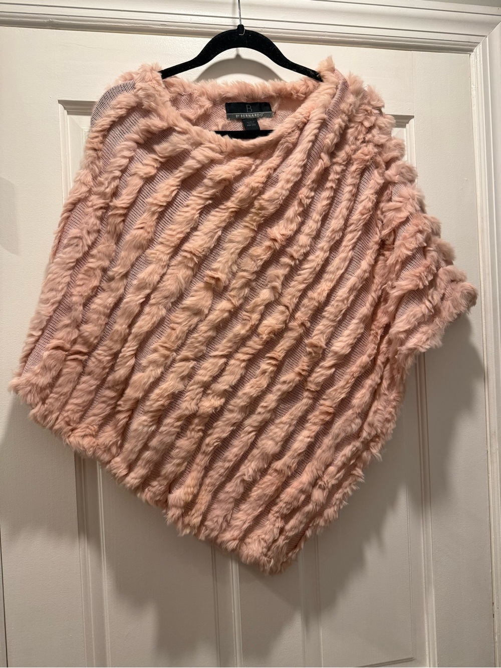 ByBernardo Blush Pink Rabbit Fur Ribbed‎ Poncho one size